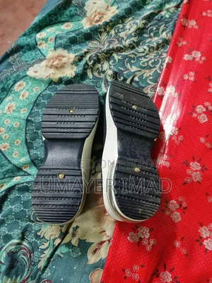 Wanna Sell Shoes