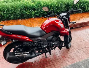 Honda CB 2018 Red