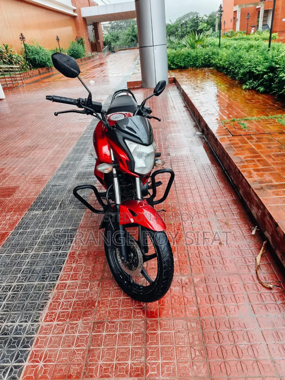 Honda CB 2018 Red