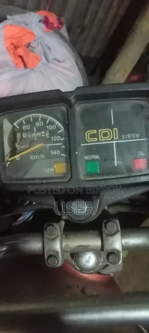 দায়াং ডিওয়াই১০০-এ ২০১০ লাল