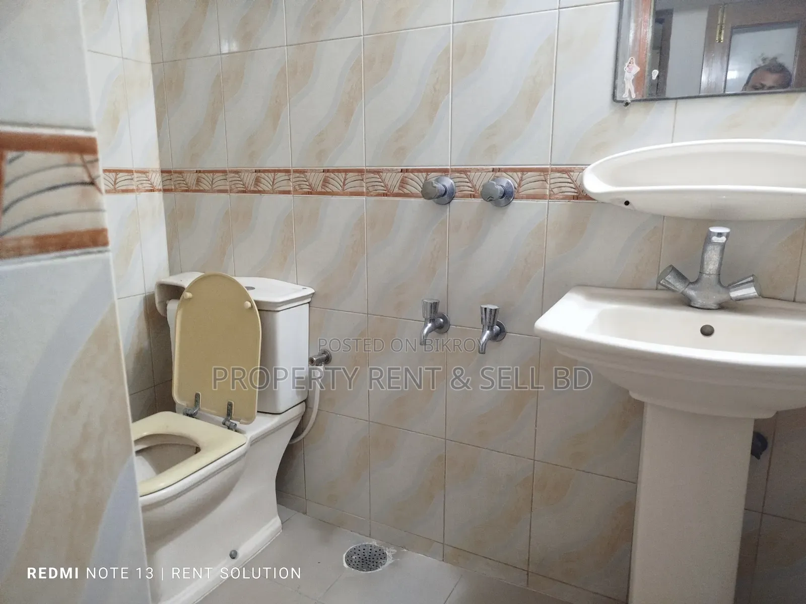 Furnished 3 Bedroom Apartment in Property Rent Sell, Banani for rent