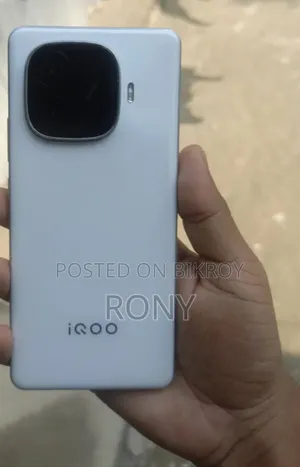 আইকিউওও জেড৯ ২৫৬ জিবি হোয়াইট