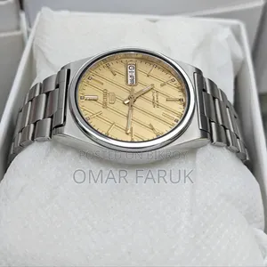 Seiko 5 Automatic Vintage Watch - Gold Dial
