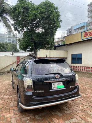 টয়োটা করোল্লা ফিল্ডার ২০১১ কালো