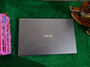 Laptop ASUS VivoBook X540SA 20GB Intel Core I3 HDD+SSD 1T