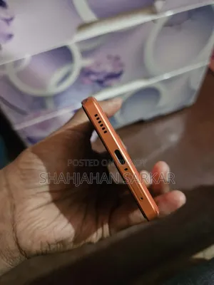 iQOO Z10 256 GB Orange