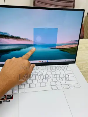 Laptop ASUS Zenbook S 16 OLED 24GB AMD Ryzen 9 SSD 2TB