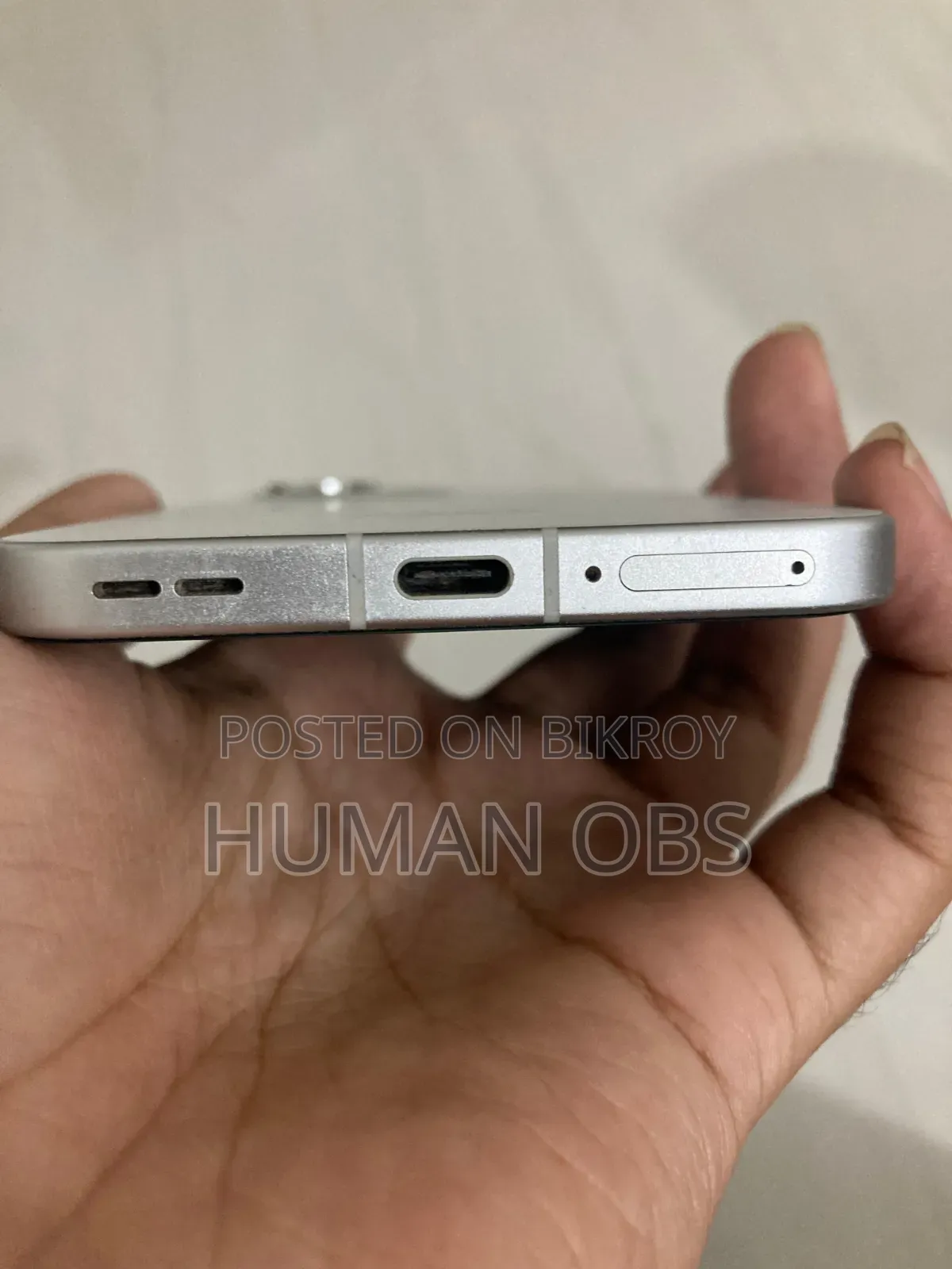 অপো রেনো ১৩ ৫জি ২৫৬ জিবি সাদা