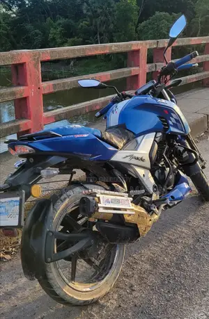 টিভিএস আপাচি আরটিআর ১৬০ ৪ভি ২০২২ নীল