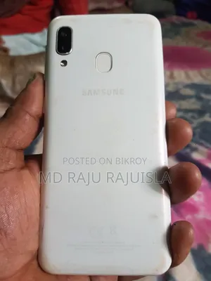 Samsung Galaxy A20e 32 GB White