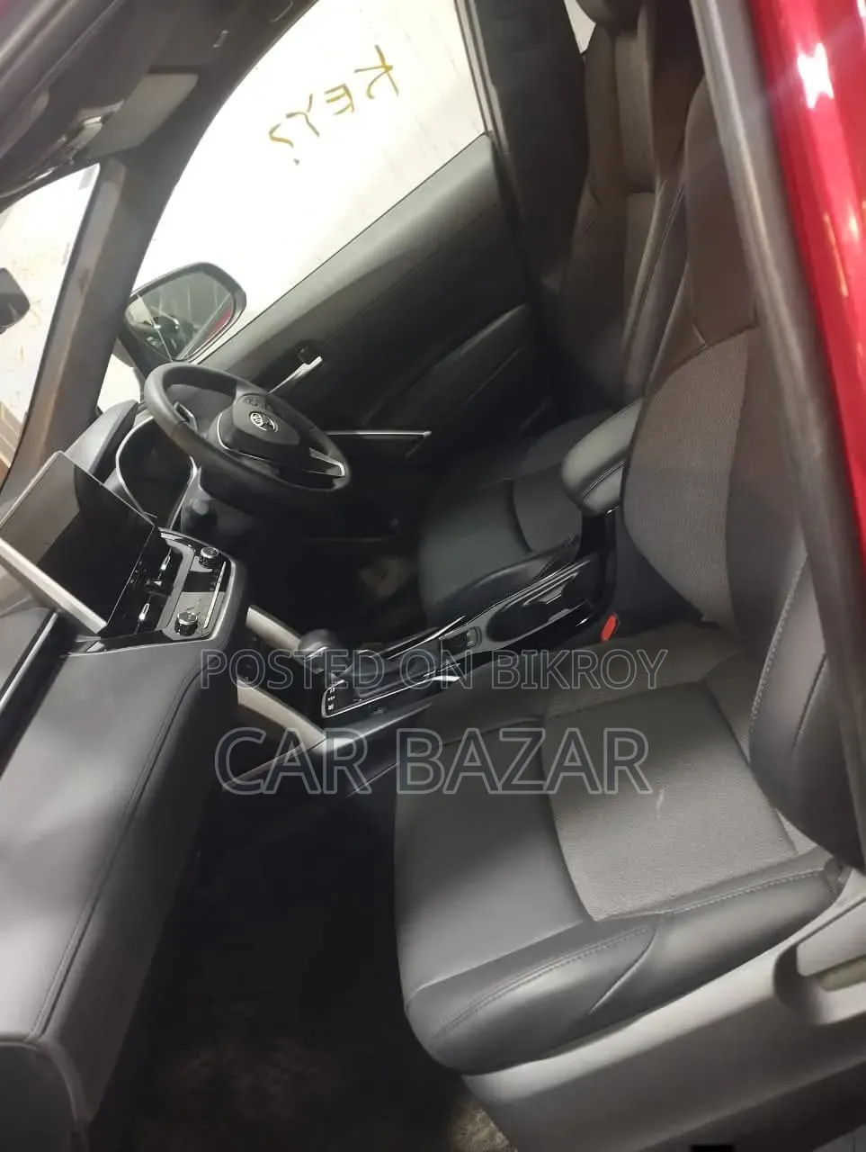 Toyota Corolla Cross L 2WD 2024 Maroon