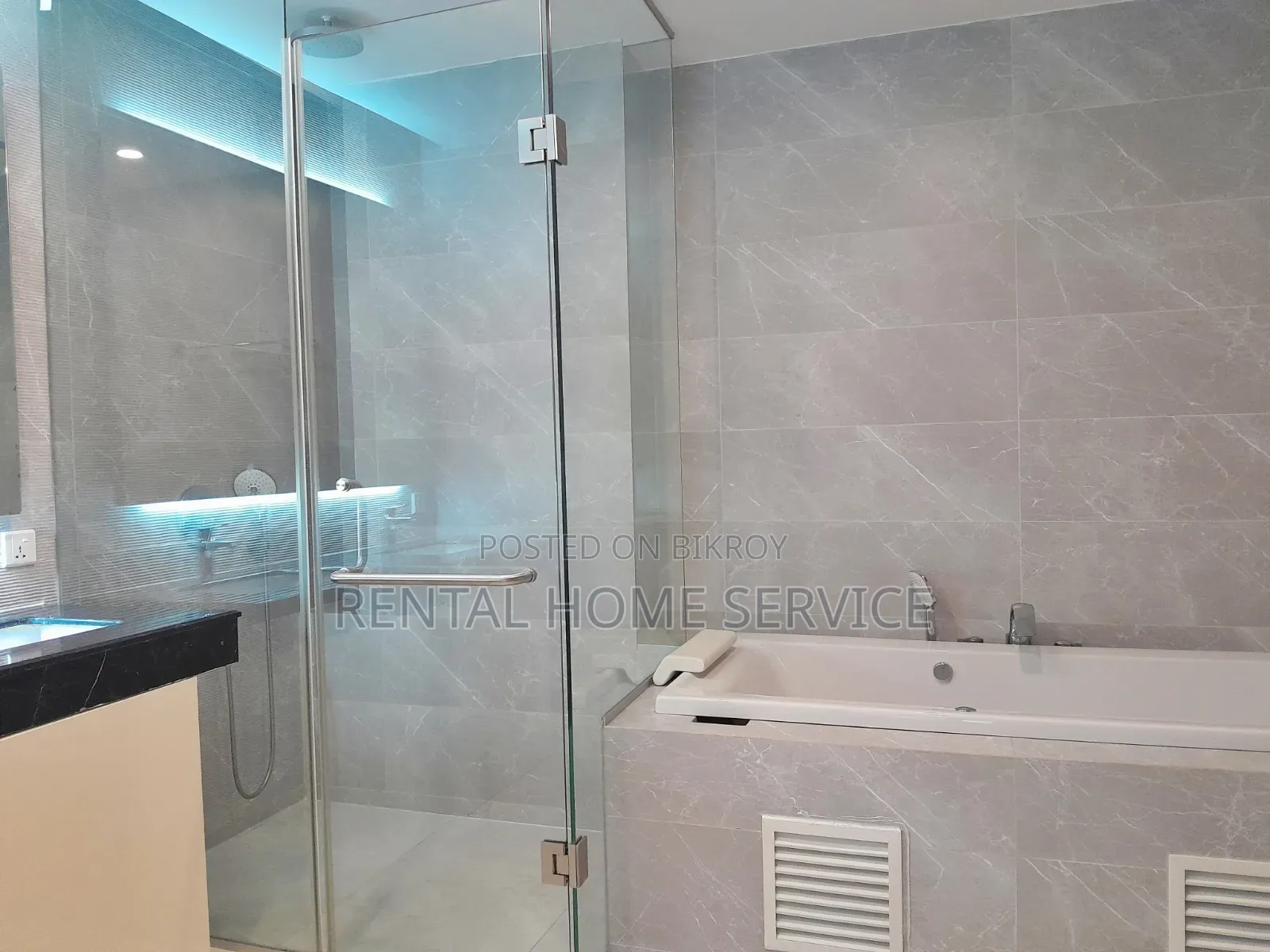 4-Bedroom Apartment in Semi Furnished for Rent