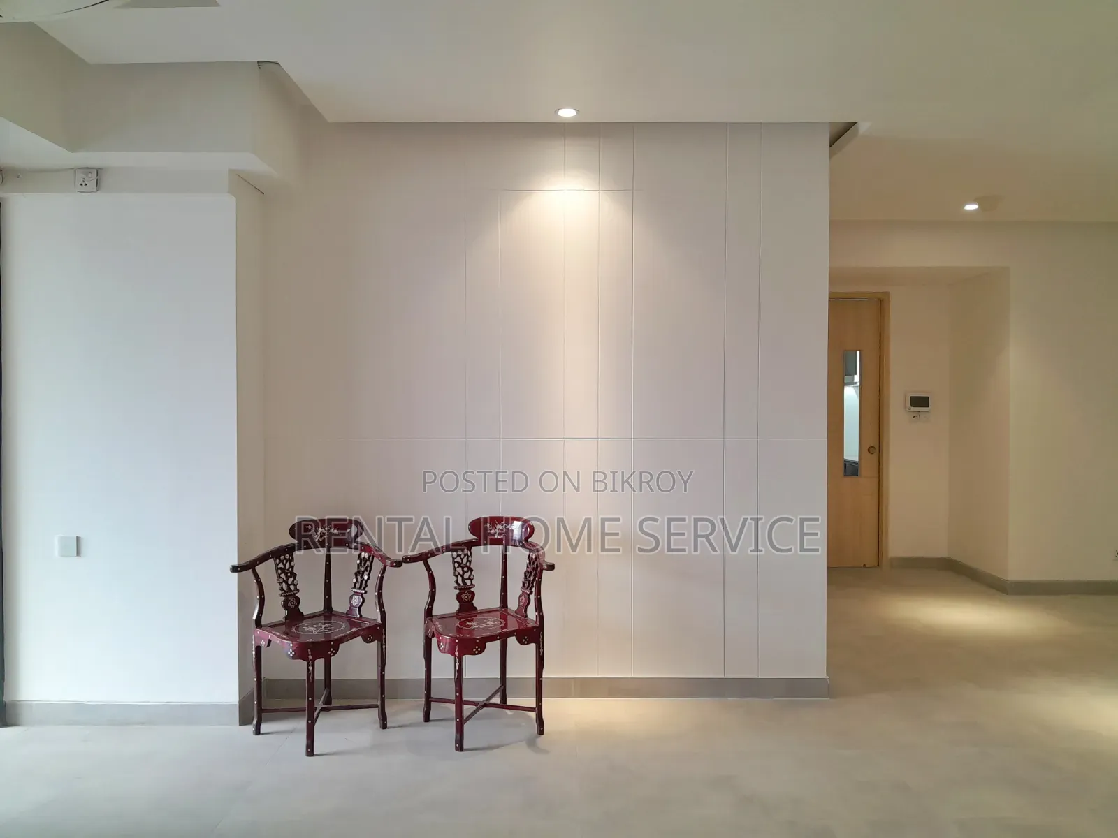 3 Bedroom Apartment in Semi Furnished for Rent