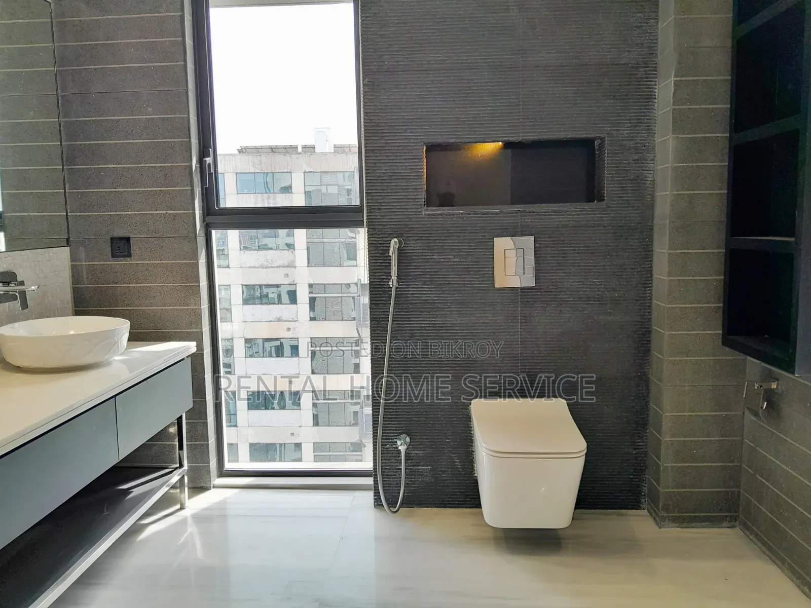 3 Bedroom Apartment in Semi Furnished for Rent
