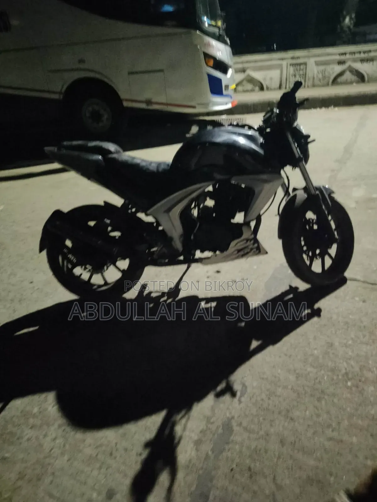 মোটরসাইকেল ২০১৩ ব্ল্যাক