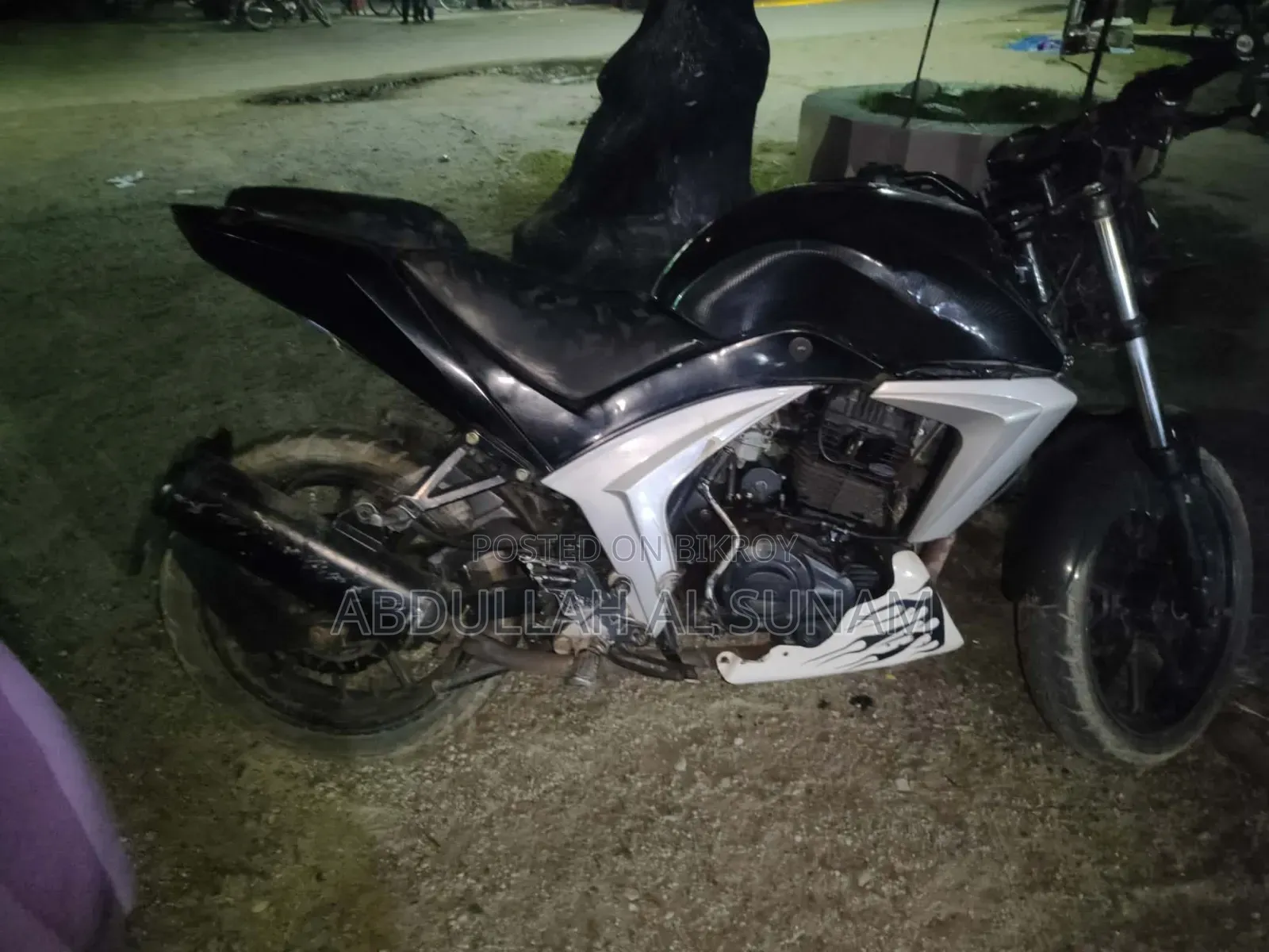 মোটরসাইকেল ২০১৩ ব্ল্যাক