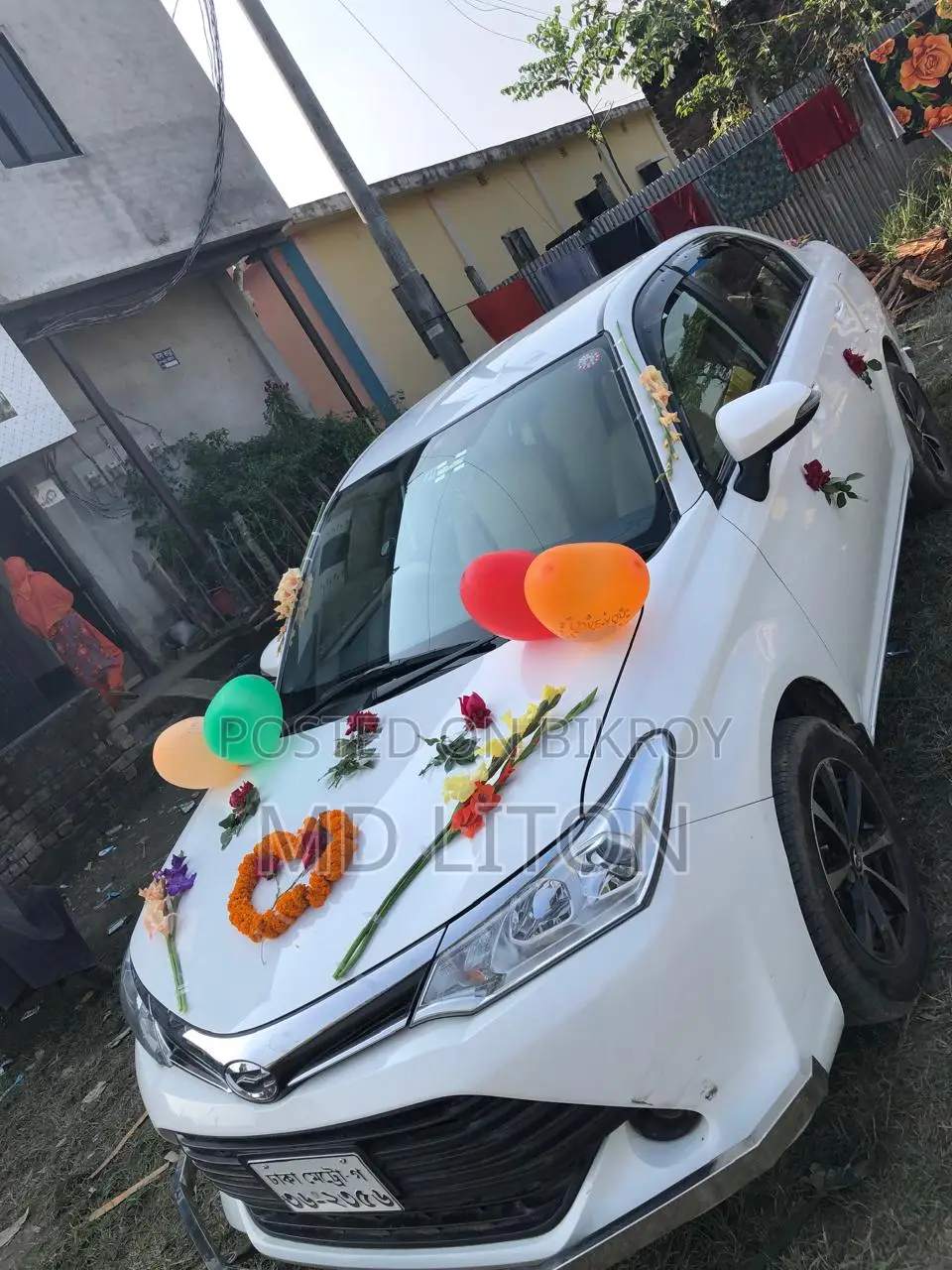 টয়োটা অ্যাক্সিও ১.৫ জি টুডব্লিউডি ২০১৫ সাদা