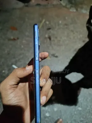 Vivo Y21 64 GB Blue