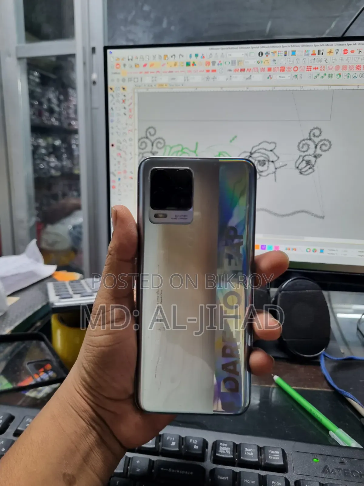 রিয়েলমি ৮ প্রো ১২৮ জিবি সিলভার