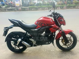 সুজুকি জিক্সার এসএফ ২০২৩ রেড