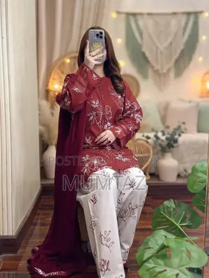 স্কিন প্রিন্টযুক্ত সুতি পোশাক