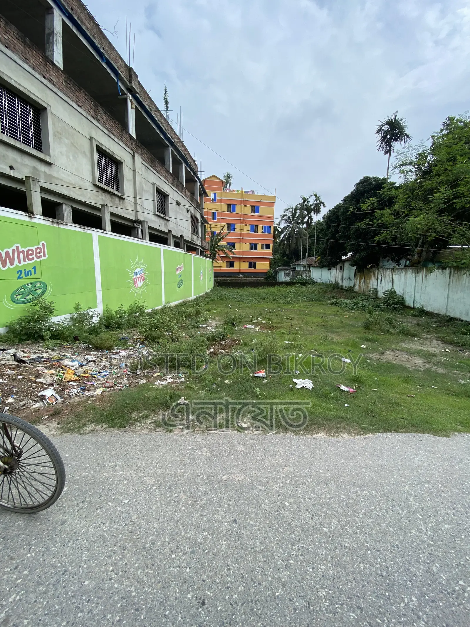 নীলফামারীর ডাকবাংলো সড়কে জমি বিক্রয়