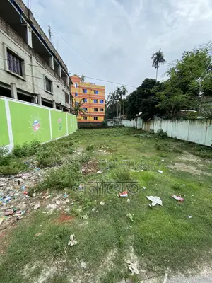 নীলফামারীর ডাকবাংলো সড়কে জমি বিক্রয়