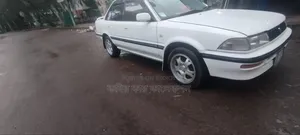 Toyota Corolla 1992 White