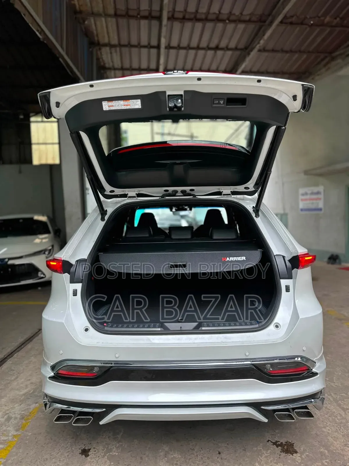 Toyota Harrier 2.0 2020 White