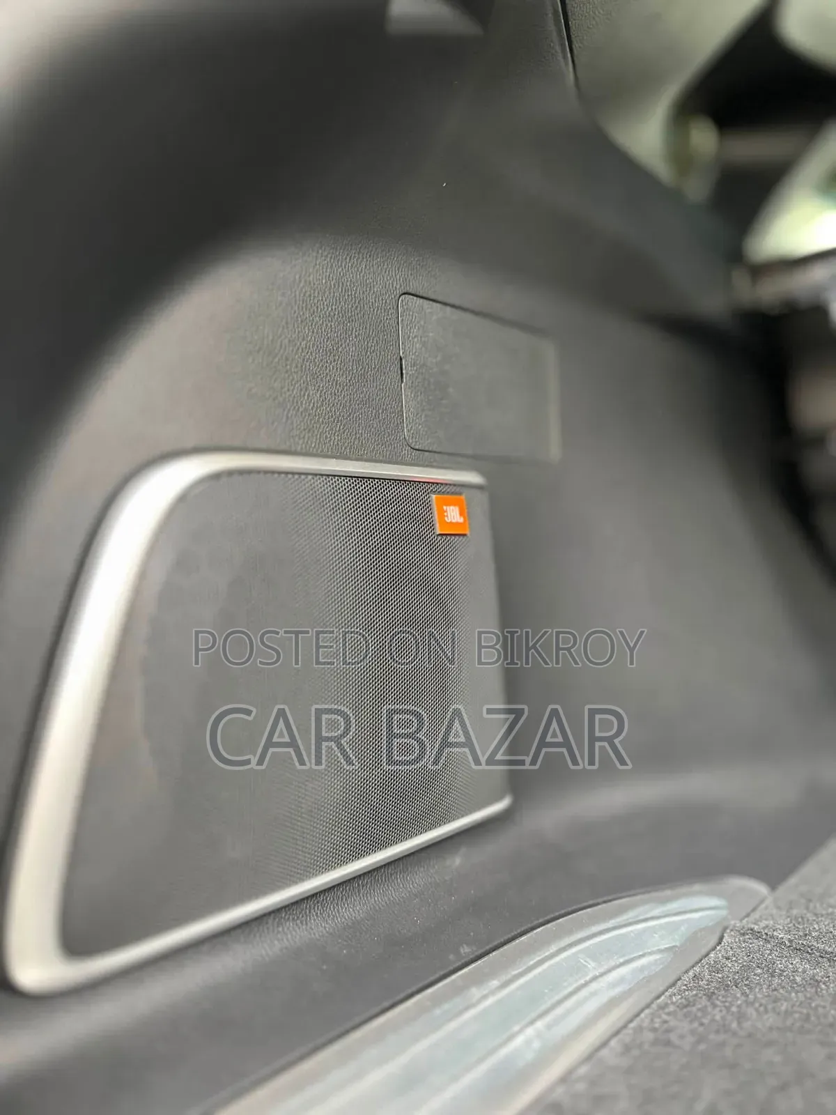 Toyota Harrier 2.0 2020 White