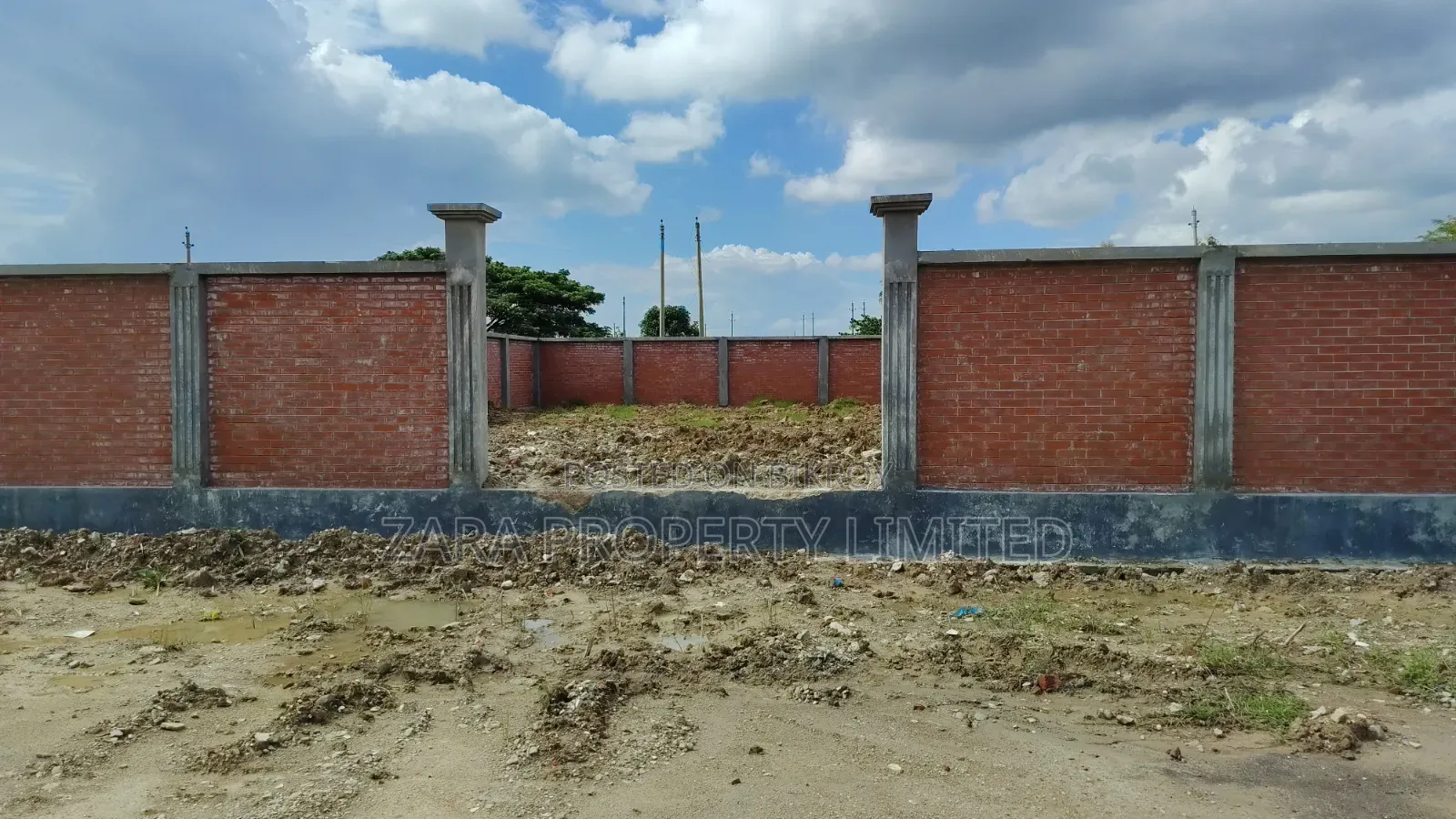 ২৮ নং সেক্টরে কর্নার প্লট ৩ কাঠা বিক্রয়।