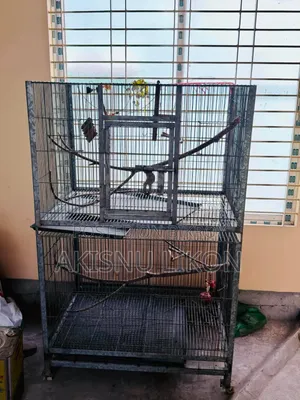 এই খাঁচাটি বিক্রি করা হবে