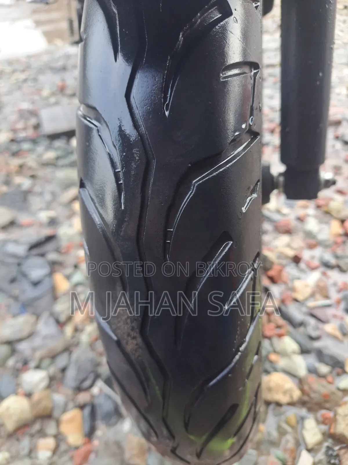 সুজুকি জিক্সার ২০২৫ ব্ল্যাক