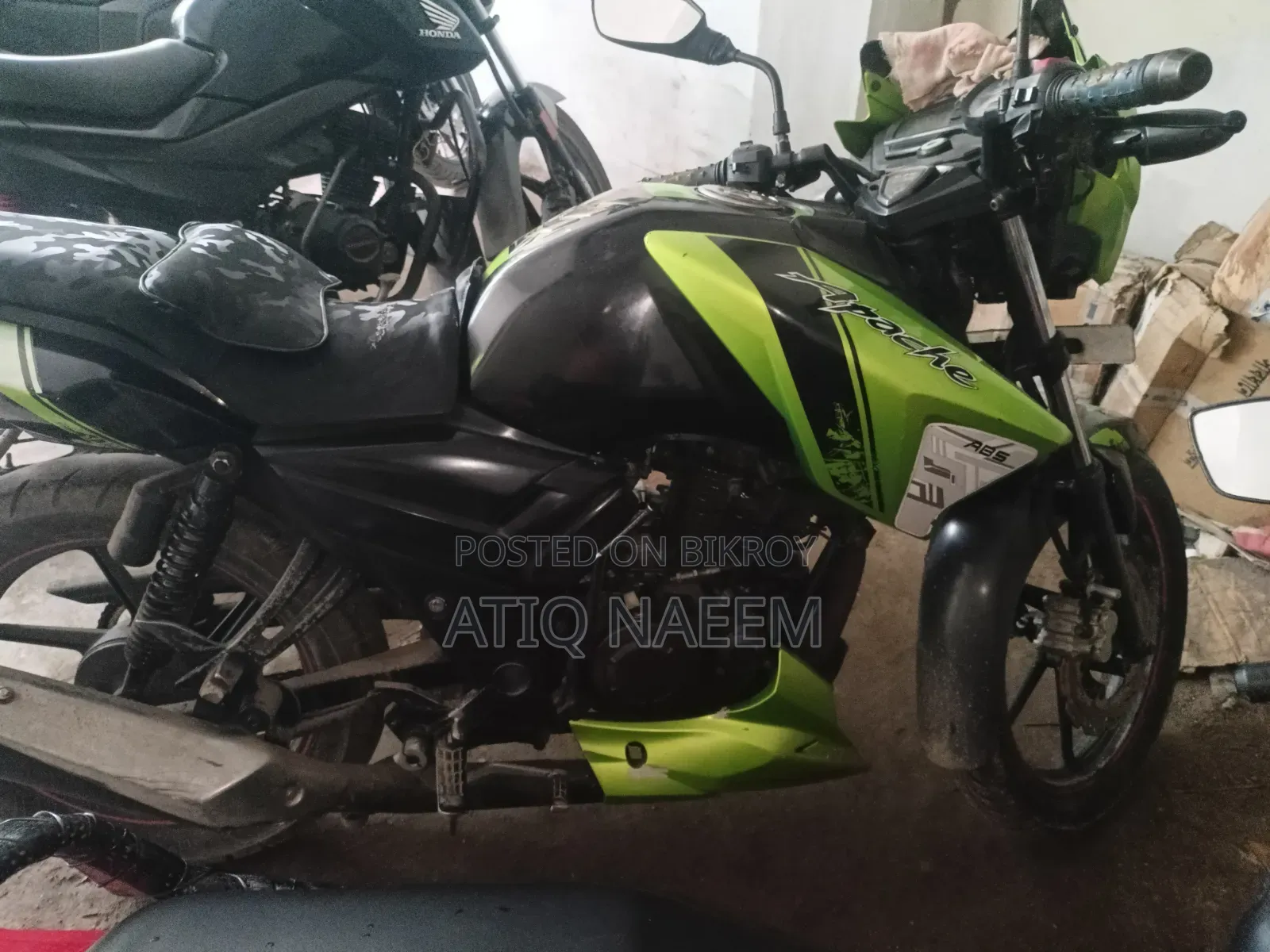 TVS Apache RTR 160 2V 2015 Green
