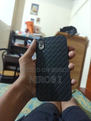 অ্যাপল আইফোন এক্সআর ৬৪ জিবি লাল