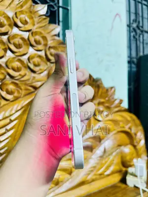 অ্যাপল আইফোন ১৩ ১২৮ জিবি হোয়াইট