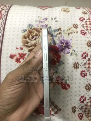 অ্যাপল আইফোন ১৩ ১২৮ জিবি হোয়াইট