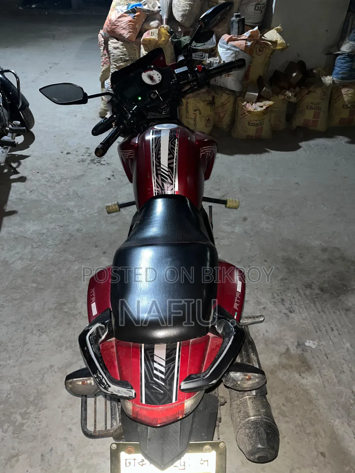 TVS Apache RTR 160 2V 2021 Red