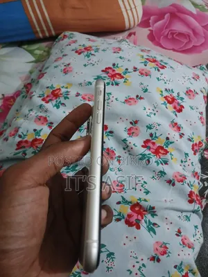 Apple iPhone 11 128 GB White
