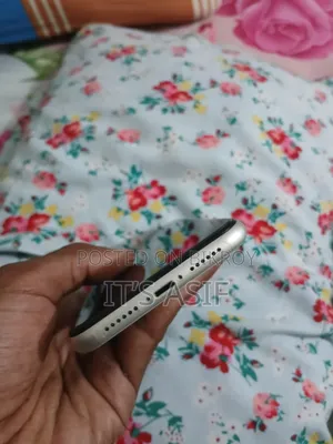 Apple iPhone 11 128 GB White