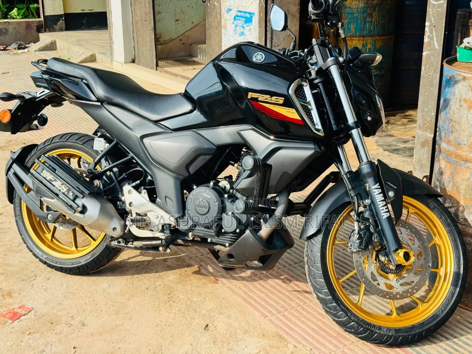 ইয়ামাহা এফজেডএস ভি৩ ২০২৪ ব্ল্যাক