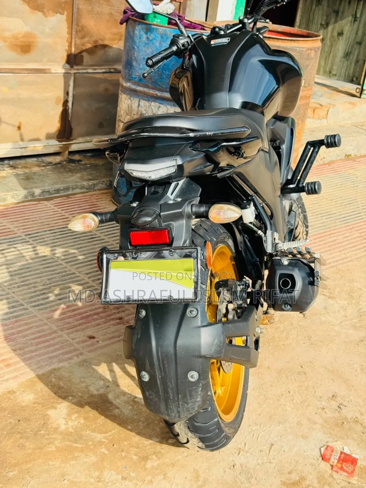 ইয়ামাহা এফজেডএস ভি৩ ২০২৪ ব্ল্যাক
