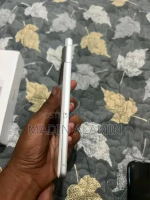 গুগল পিক্সেল ৭ ২৫৬ জিবি সাদা