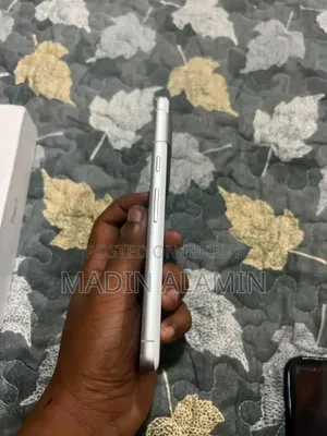 গুগল পিক্সেল ৭ ২৫৬ জিবি সাদা