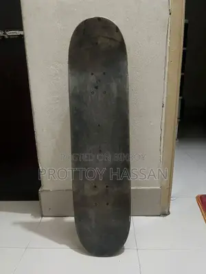 Canadian Maple Skateboard