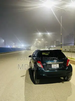 টয়োটা ভিটজ ১.৩ চার চাকা ড্রাইভ ৫-দরজা ২০১১