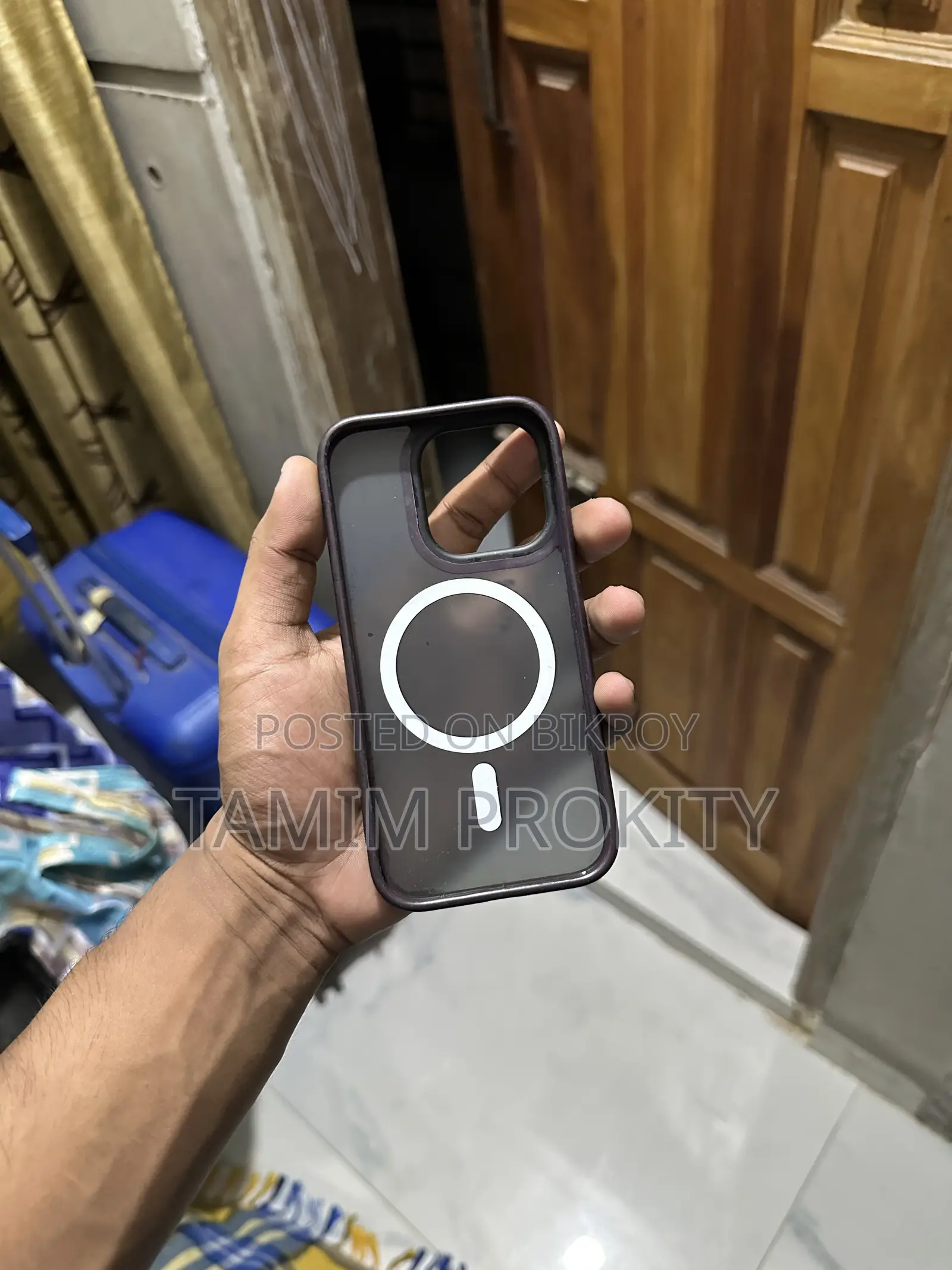 আইফোন ১৪ প্রো ম্যাগসেফ ম্যাট কেস (স্বচ্ছ)