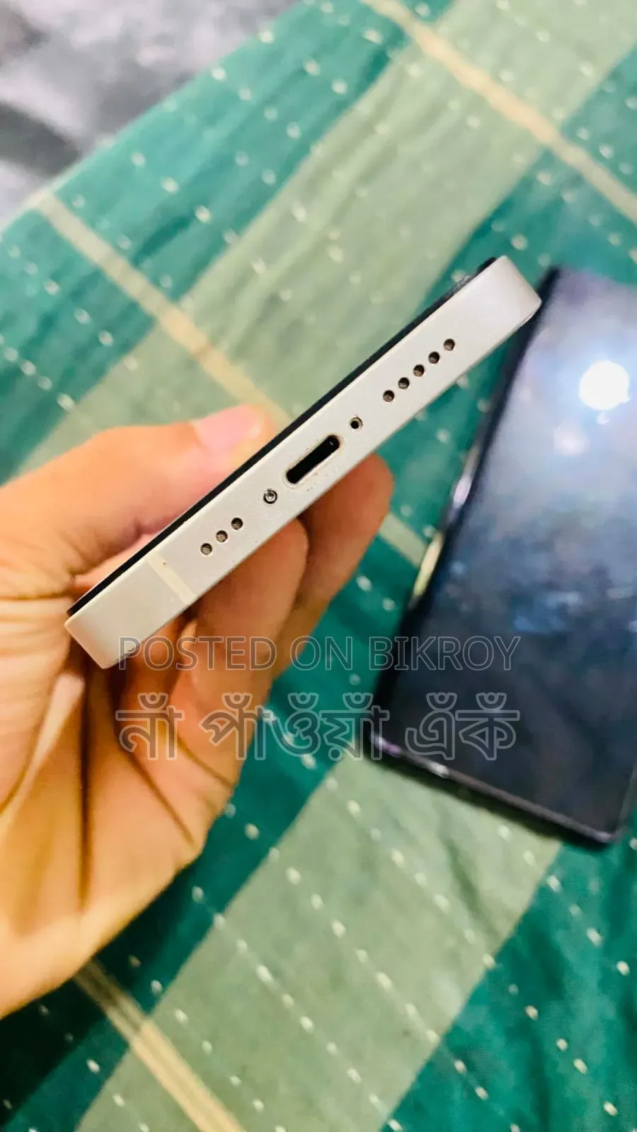 New Apple iPhone 13 256 GB White
