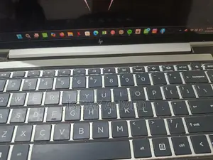 Laptop HP Elitebook 645 G9 16gb Amd Ryzen 5 SSD 512gb