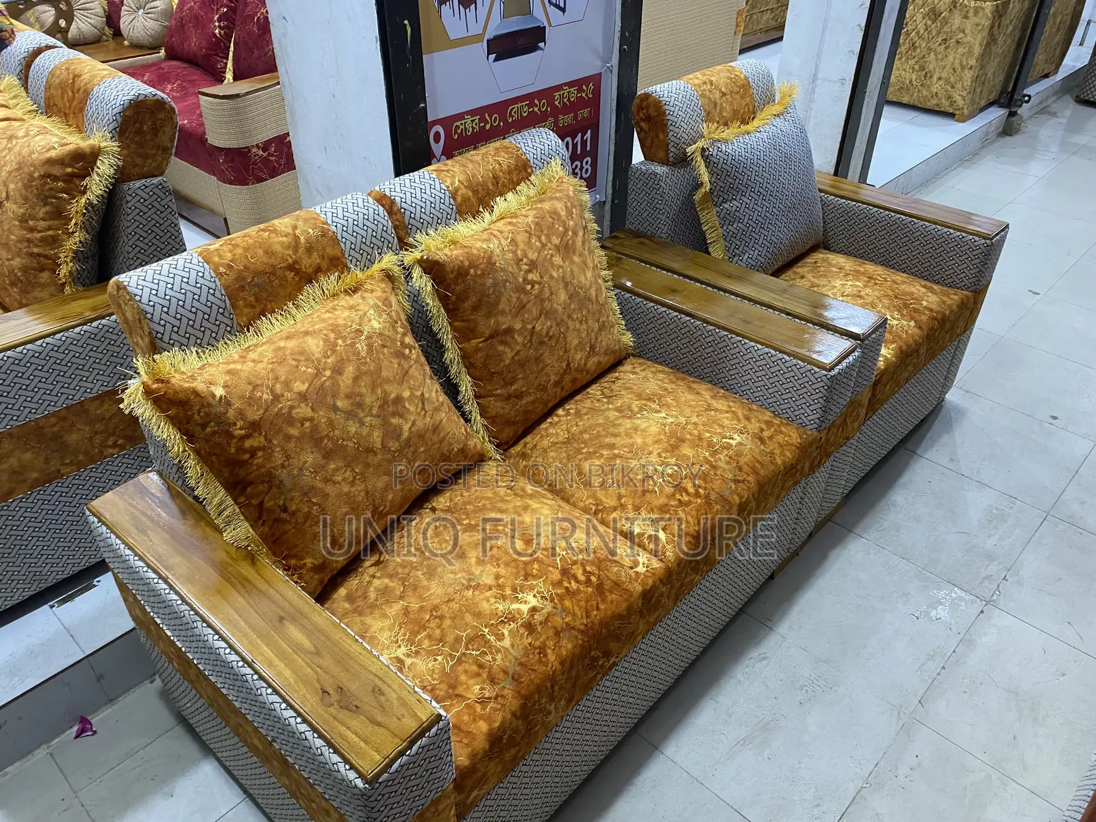২ ২ ১ সোফা ৫ সিটের বাজেট ফ্রেন্ডলি